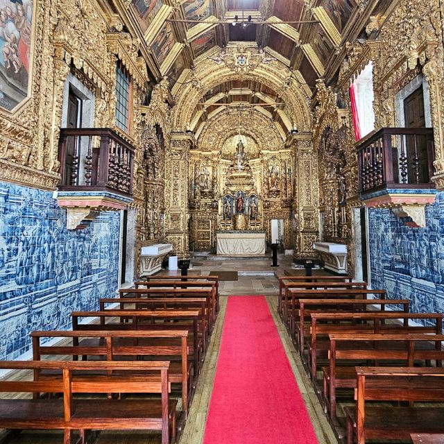 Gold-leafed altar and azulejo tiles